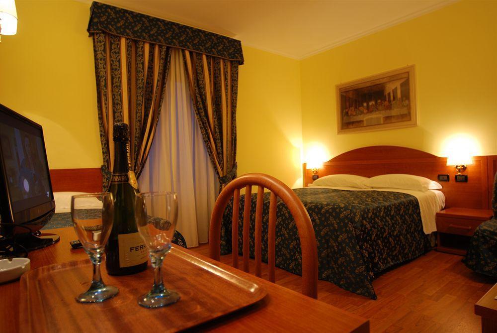 Rest 2* Roma